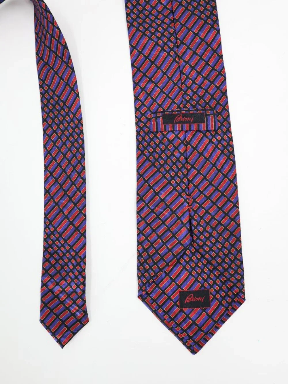 Brioni Tie Mens w4 L60 Geometric Pattern Silk Hand Made in Italy embossed luxury